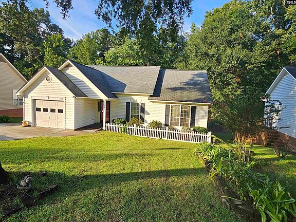 3rd image of 400 Sweet Thorne Rd