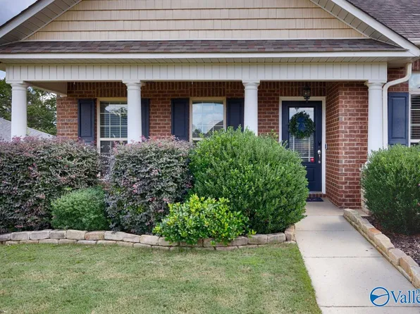 213 Somer Bridge Dr, Huntsville, AL 35811