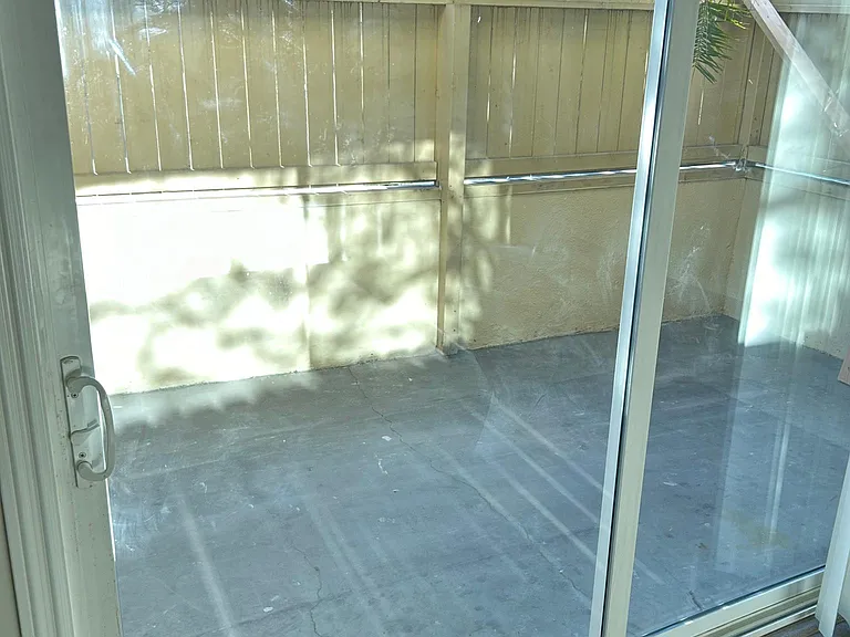1023 Ocean Park Blvd #5 — Photo 12