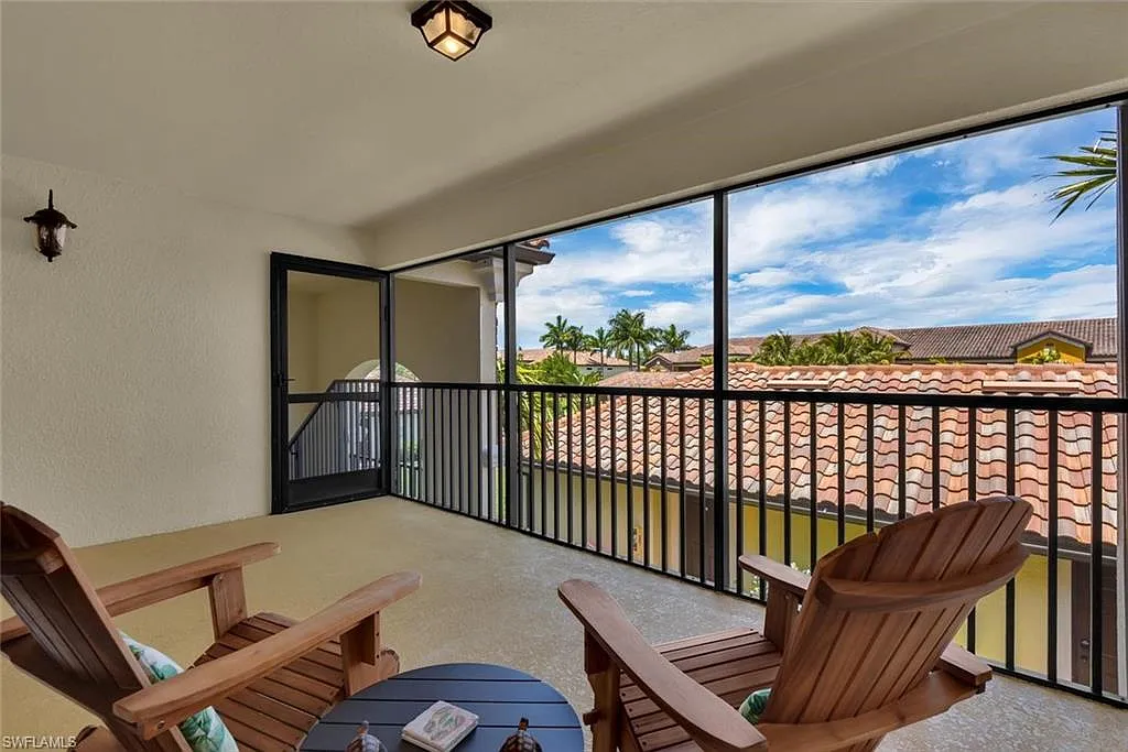 2 bed, 2.0 bath, 1661 sqft, $7,800 — Photo 3