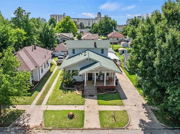 1108 S Hoff Ave, El Reno, OK 73036