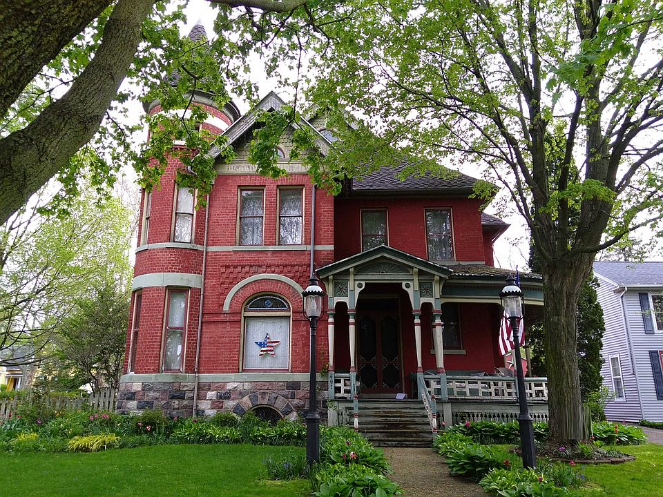 1st image of 401 E Mansion St