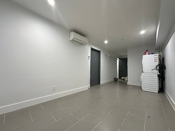 3rd image of 225 Howard Ave #1