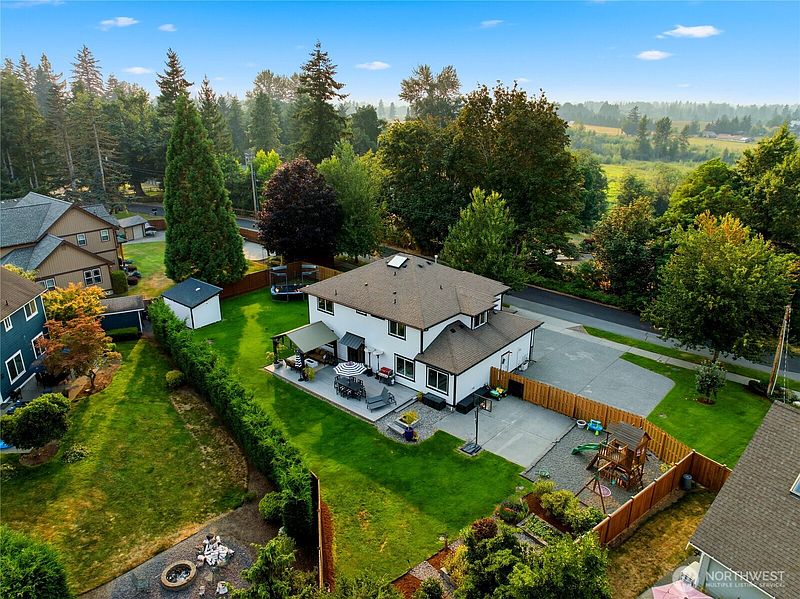 2nd image of 2764 McHugh Avenue