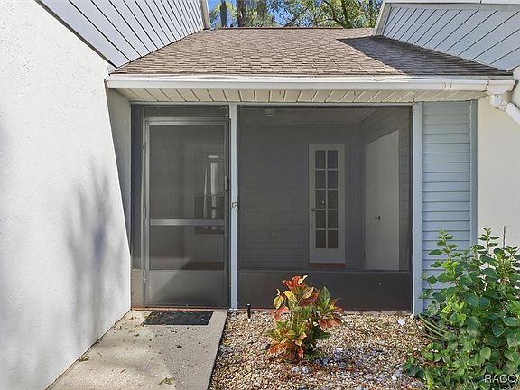 2nd image of 537 W Cherry Laurel Ct