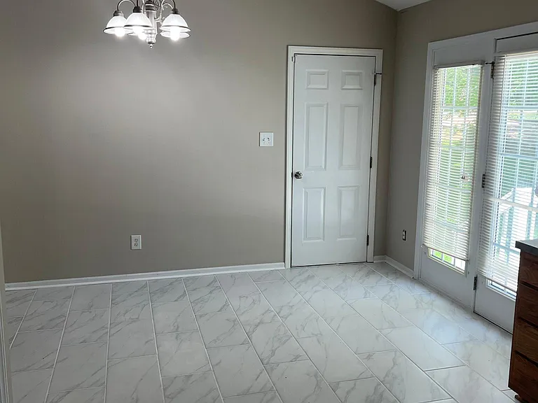 2595 Charton Pl — Photo 5
