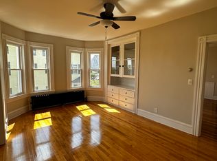439 Middle St APT 2, Fall River, MA 02724