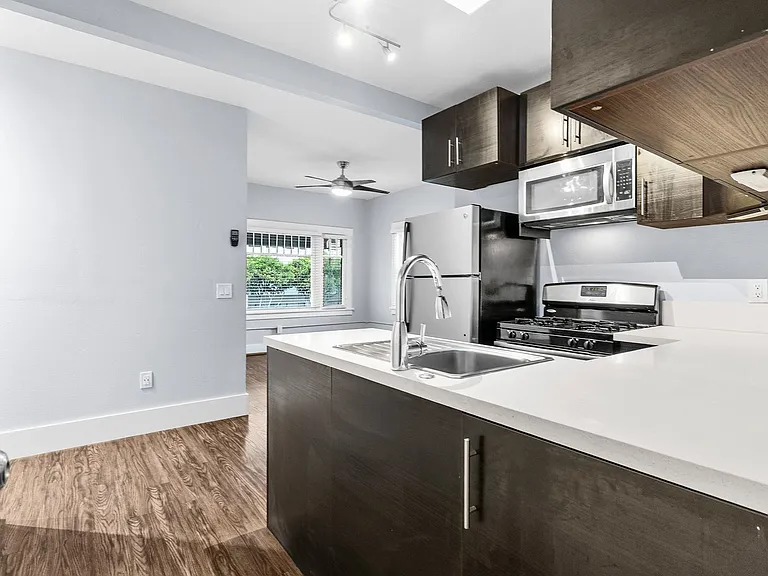 138 Elm Avenue — Photo 23