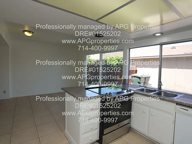 11959 Buckingham Cir — Photo 5