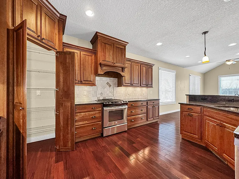 4280 E Kingston Cir — Photo 11