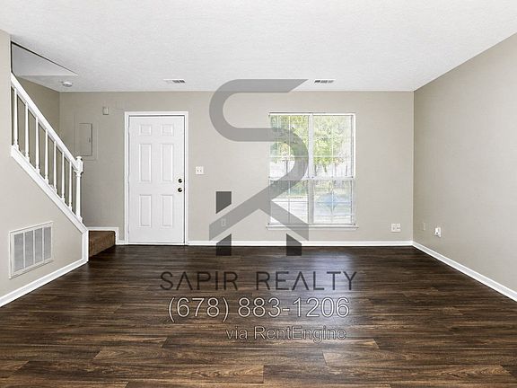 3rd image of 5571 Wells Cir