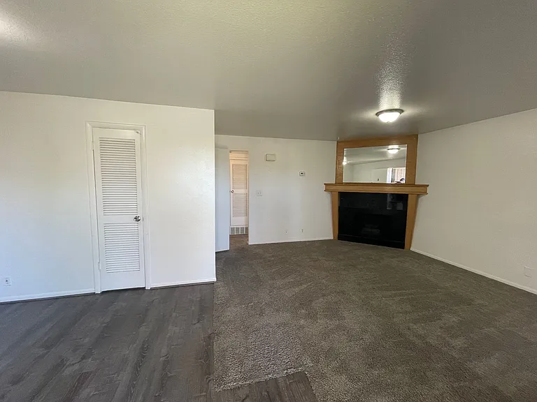 2707 S Adams Street — Photo 4
