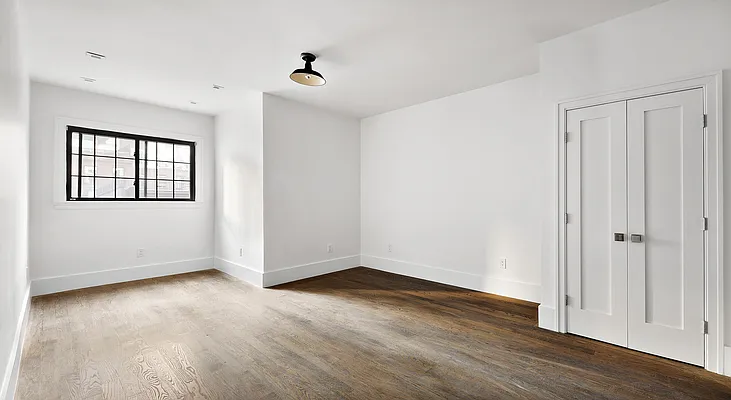 Rented by Compass | media 22