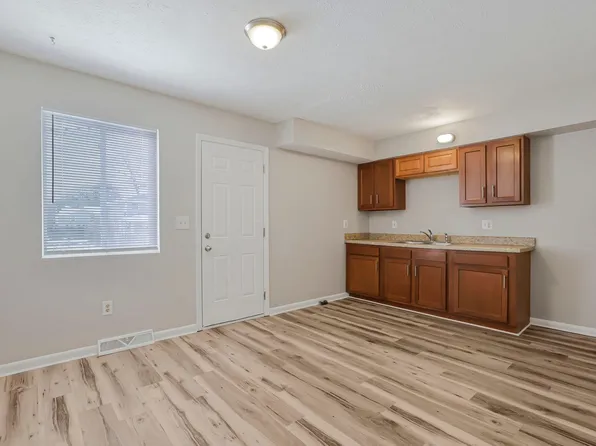 429 Barnett Rd, 429 Barnett Rd APT B, Columbus, OH 43213