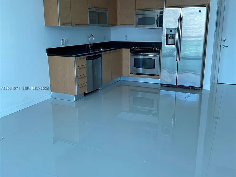950 Brickell Bay Dr #3208 — Photo 5