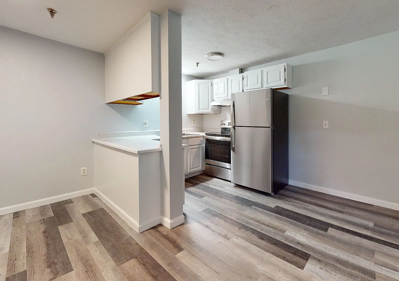 Southwood Court Townhome Community — Photo 4