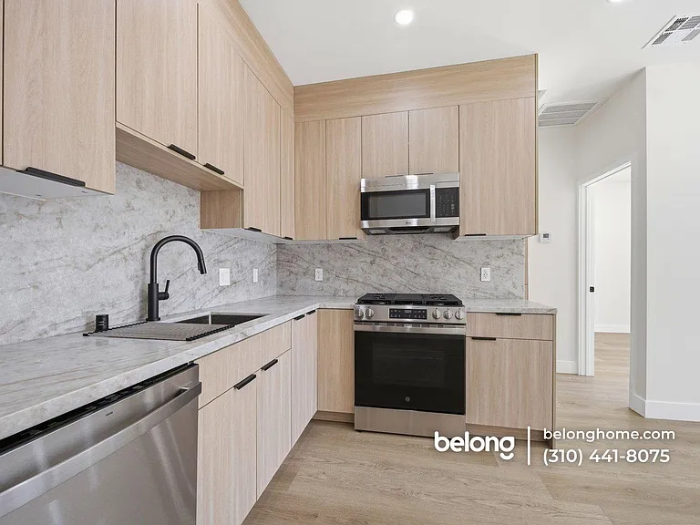 7949 Atoll Ave — Photo 14