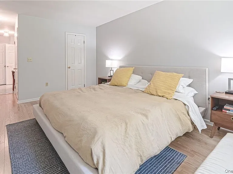 16 Hudson Point Ln — Photo 16