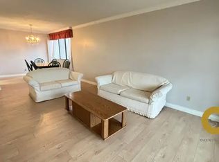 2020 Bellwood Ave #1601, Burnaby, BC V5B4P8