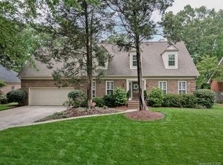 5608 Hillbrook Dr, Charlotte, NC 28226