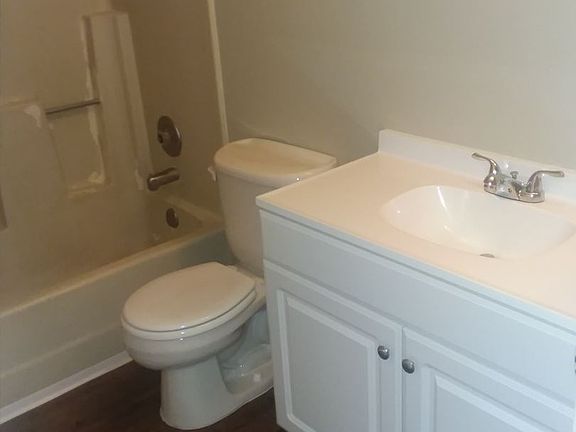 3rd image of 2280 Primrose Ave APT 1