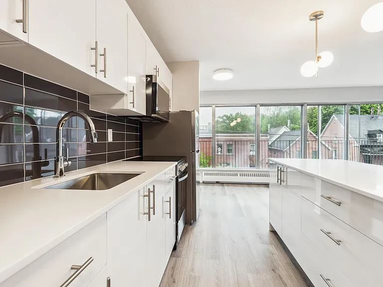 325 Besserer St — Photo 50