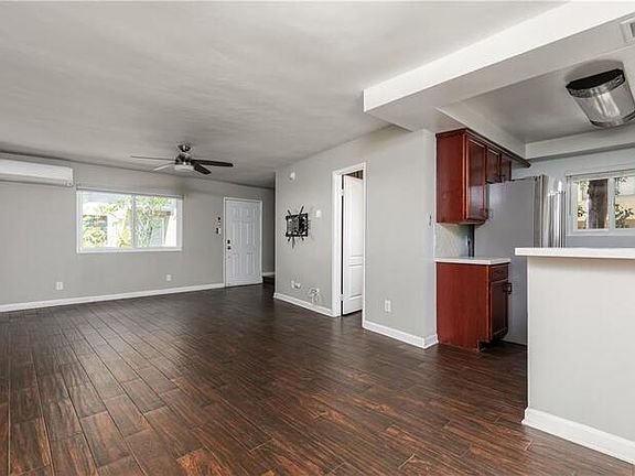 4th image of 1620 N San Fernando Blvd
