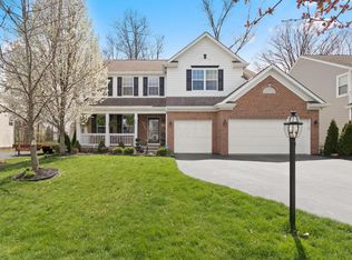 211 Smokewood Rd, Powell, OH 43065