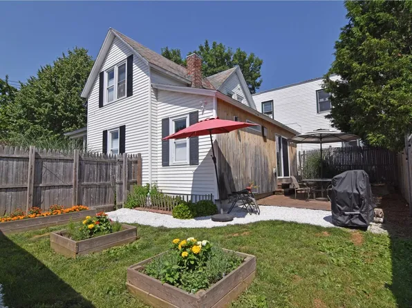 19 Spruce Street, Burlington, VT 05401