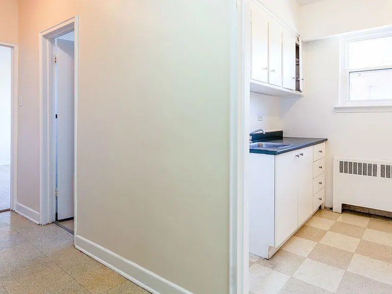 145 Stewart St — Photo 6