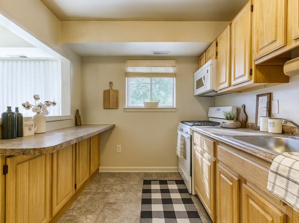 13322 Hunter Hill Dr #303-D