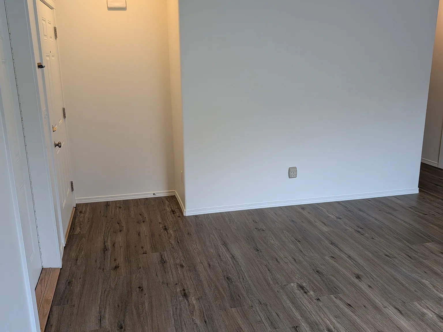 3 bed, 1092 sqft, $2,000 — Photo 4