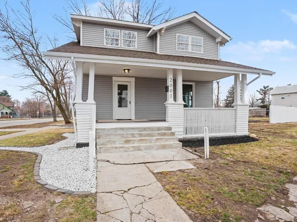 2001 Lincolnway St, South Bend, IN 46628