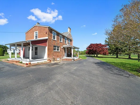 221 Thomas Davis Dr, Clayton, DE 19938