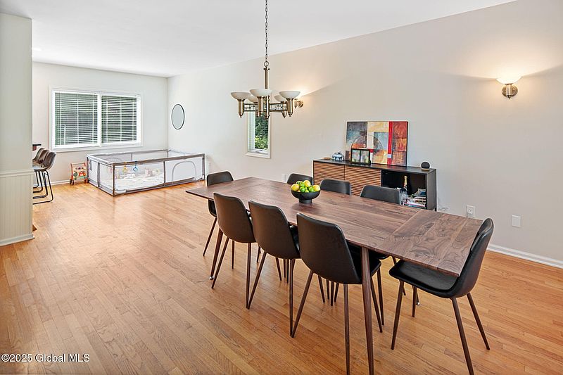 4th image of 6006 Garden View Drive