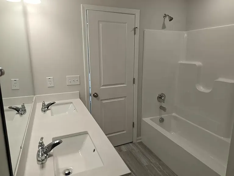512 Hazy Hills Ln — Photo 10
