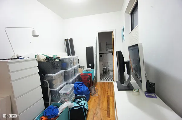 Rented by Citi Habitats | media 17