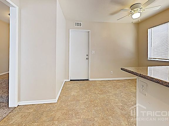 5th image of 14825 Cliffrose Ct