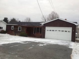 48 Beauchesne St, Derby Line, VT 05830