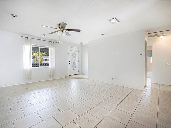 5th image of 12323 Cumberland Dr