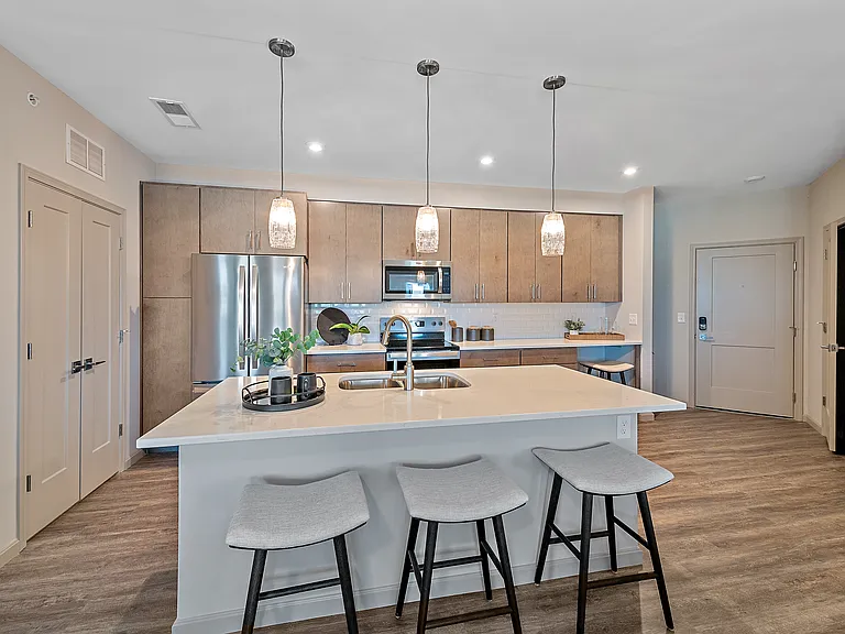 19Nineteen Promenade — Photo 149
