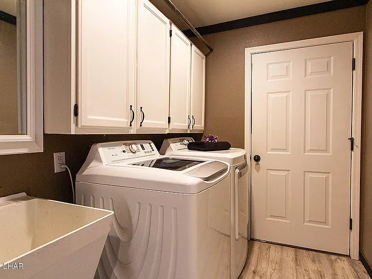 1629 Topaz Dr — Photo 3