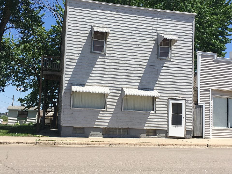 1st image of 518 Broadway St
