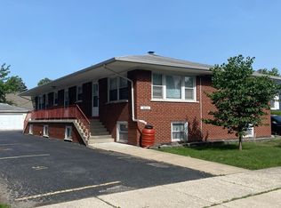 4616 Grove Ave, Forest View, IL 60402