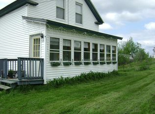 529 Pleasant St, Sheldon, VT 05483