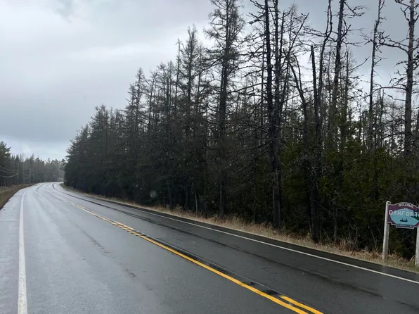 M3L2,5 US Route 1 Highway, Danforth, ME 04424