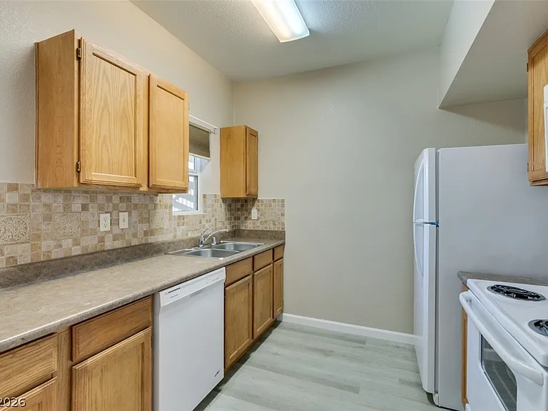 6650 W Warm Springs Rd #1156 — Photo 16