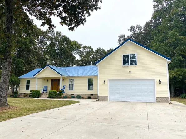 109 Scenic Dr, Tullahoma, TN 37388