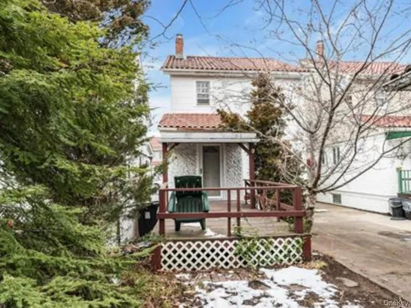 88-30 79th Avenue, Glendale, NY 11385