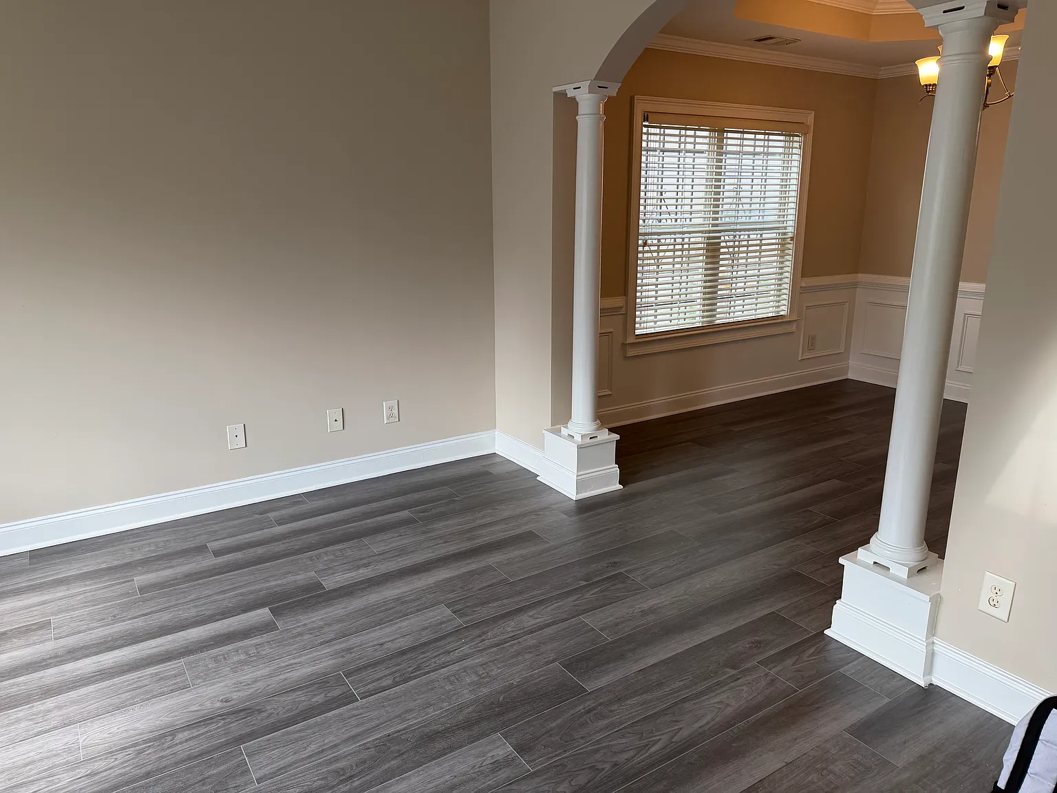 4 bed, 2.5 bath, 2533 sqft, $2,299 — Photo 2